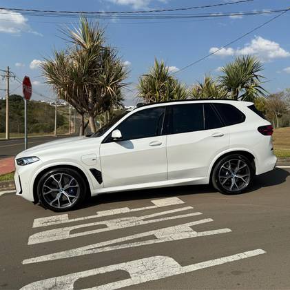 BMW X5 3.0 I6 TURBO HÍBRIDO XDRIVE50E M SPORT AUTOMÁTICO BMW X5 3.0 I6 TURBO HÍBRIDO XDRIVE50E M SPORT AUTOMÁTICO